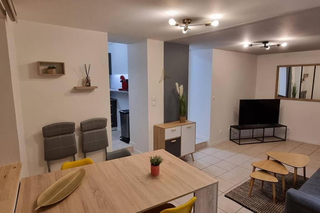 Maisonnette Design Le Cosy - Amazon Prime - A 3Mn A Pied Du Marche - Non Climatise - Surgeres Luaran gambar